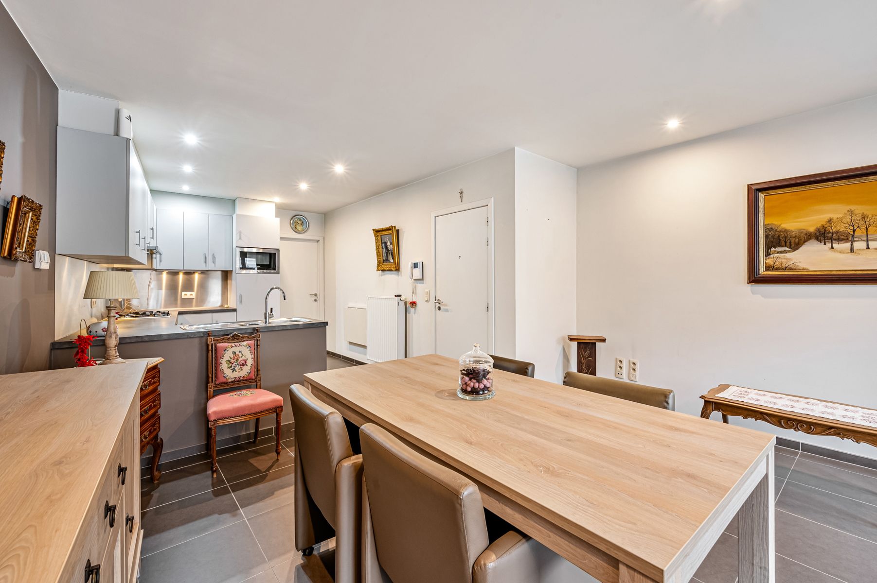 Appartement met autostaanplaats te huur in centrum van Geraardsbergen foto 4