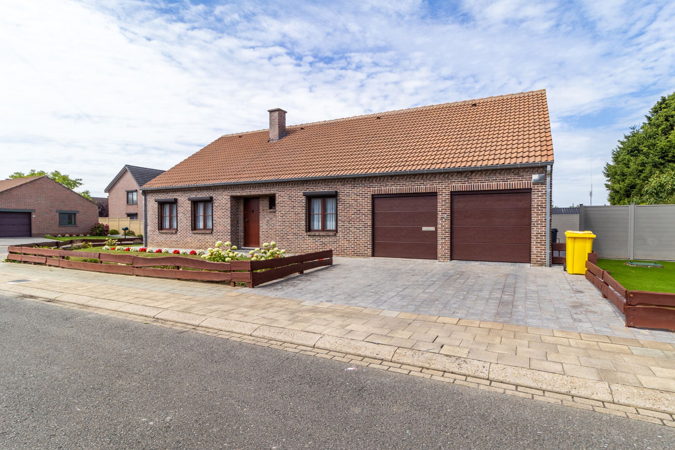 Hoofdfoto van de publicatie: Bungalow te koop