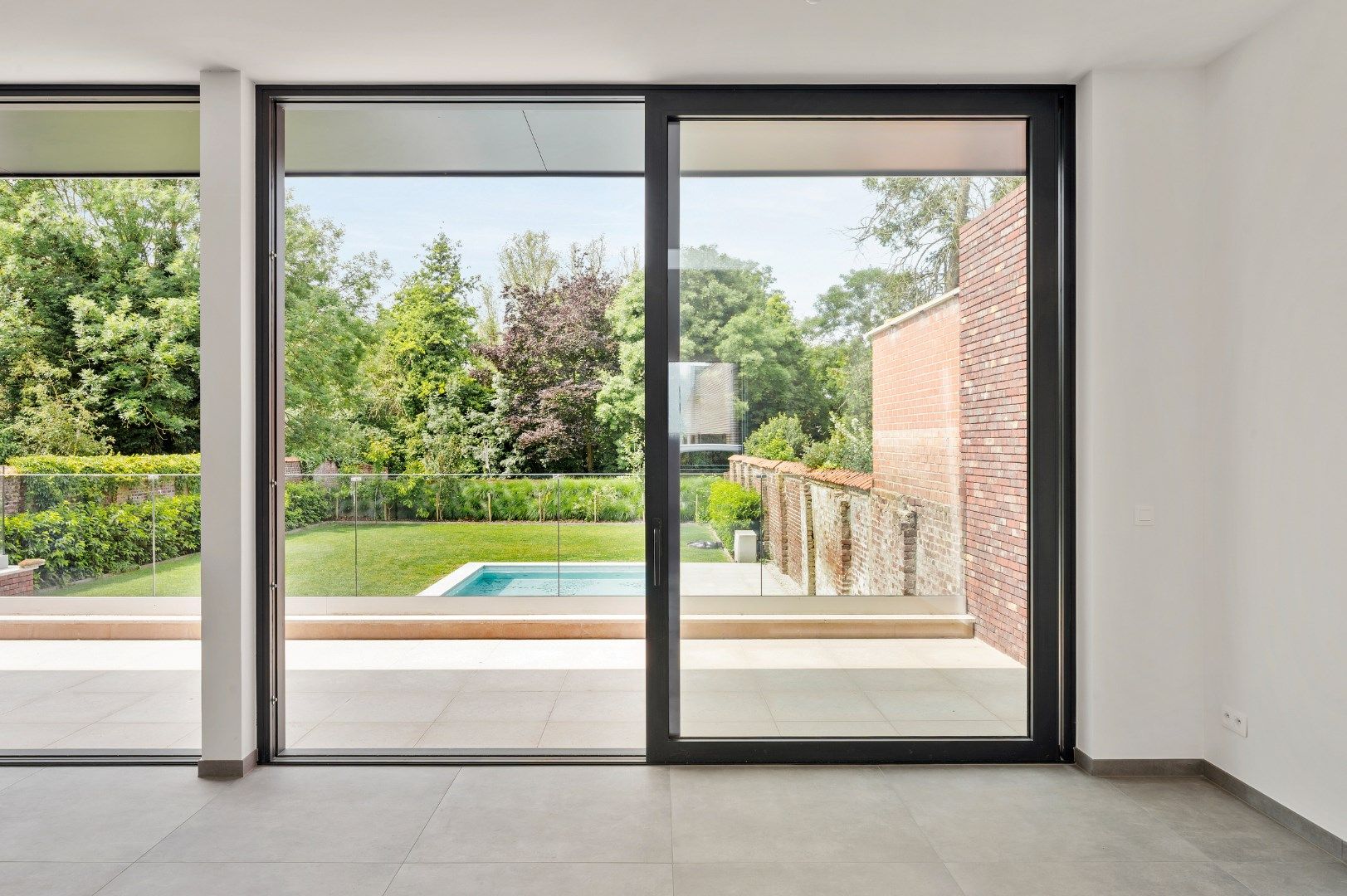 ENERGETISCHE HOOGSTAANDE GERENOVEERDE WONING MET VERWAMRD ZWEMBAD foto 11