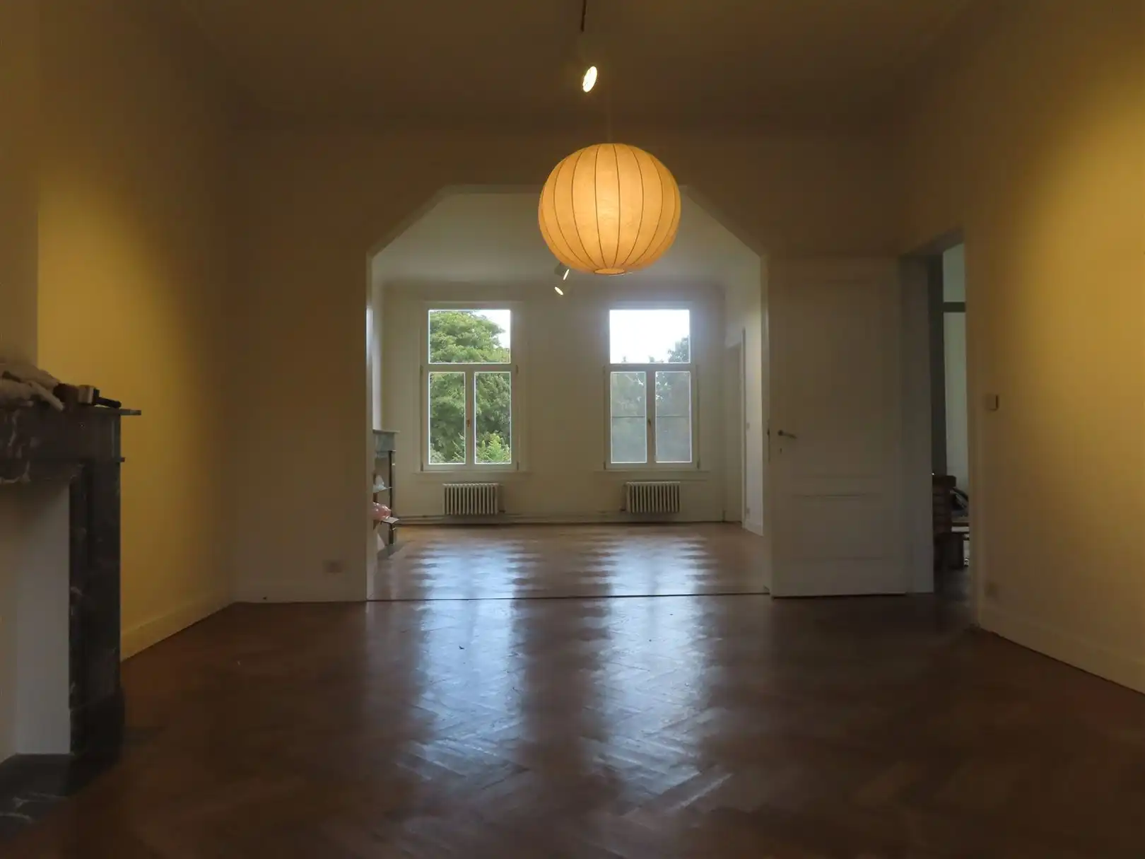 Prachtig, charmant 3-slaapkamerappartement met 2 badkamers! foto 2