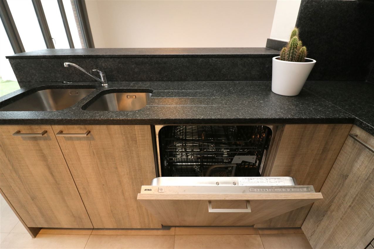 Gerenoveerd, rustig gelegen, 3 slpk foto 37