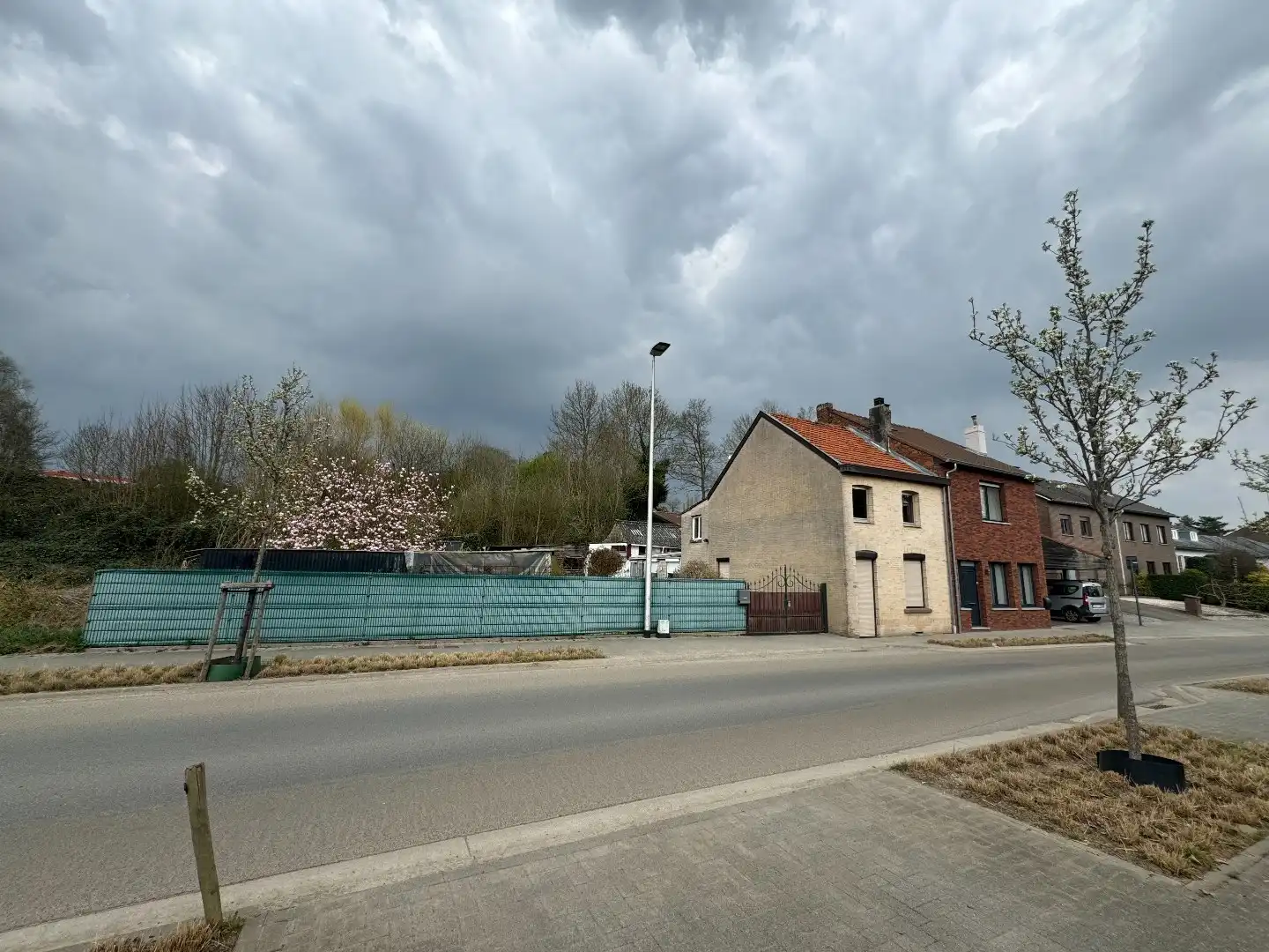 Renovatiewoning of ruim perceel bouwgrond in stadsrand Tongeren foto 5