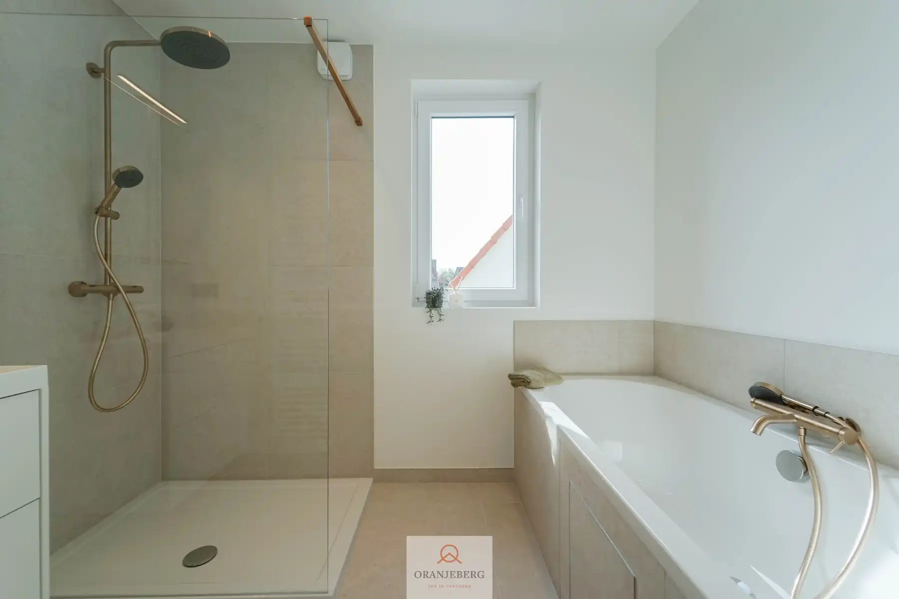 Gerenoveerd duplex-appartement (114 m²) met 3 slaapkamers foto 12