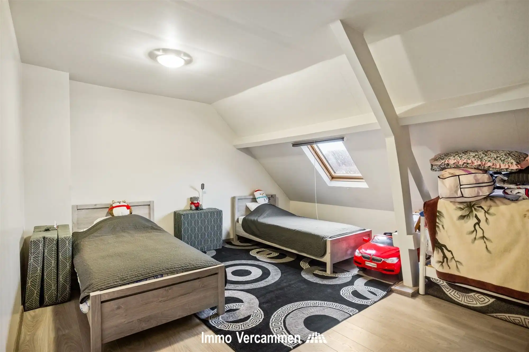 Instapklare woning met 4 SLPK te Mechelen foto 13