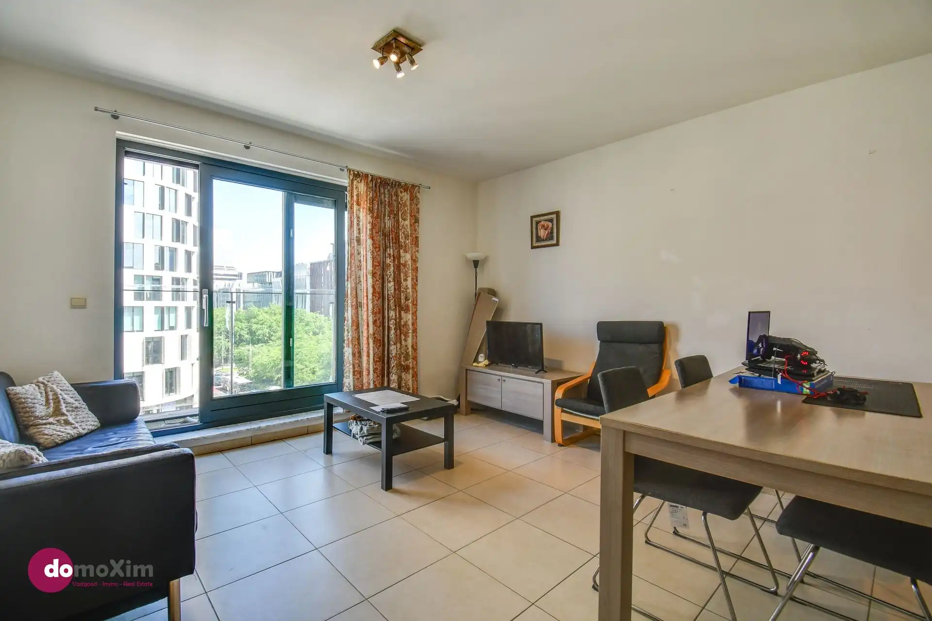 Gemeubeld appartement met 2 slaapkamers in het hart van Brussel foto {{pictureIndex}}