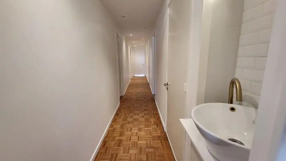 Ruim appartement met terras + Optie aankoop garagebox foto 10