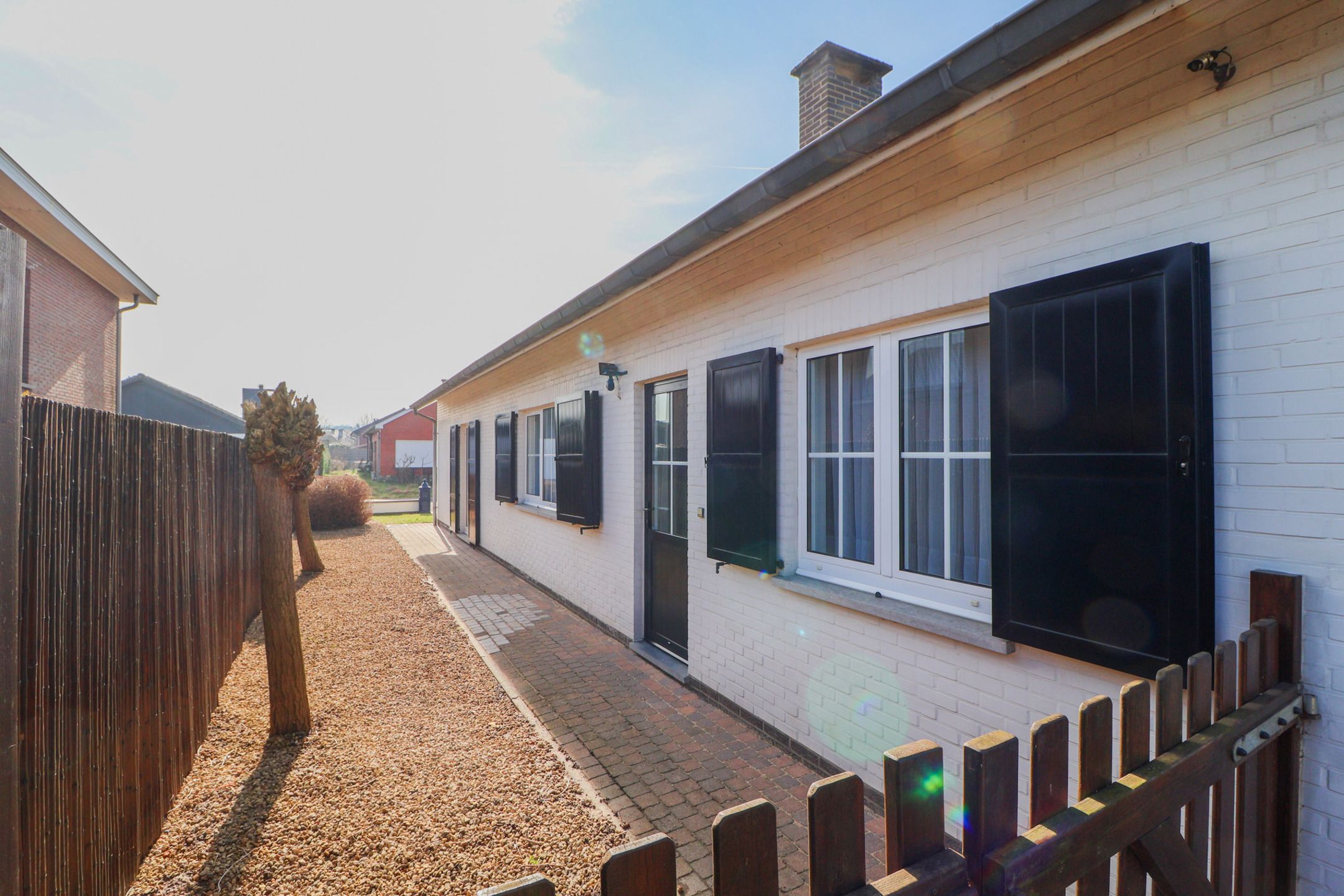 Uitstekend gelegen bungalow foto 24