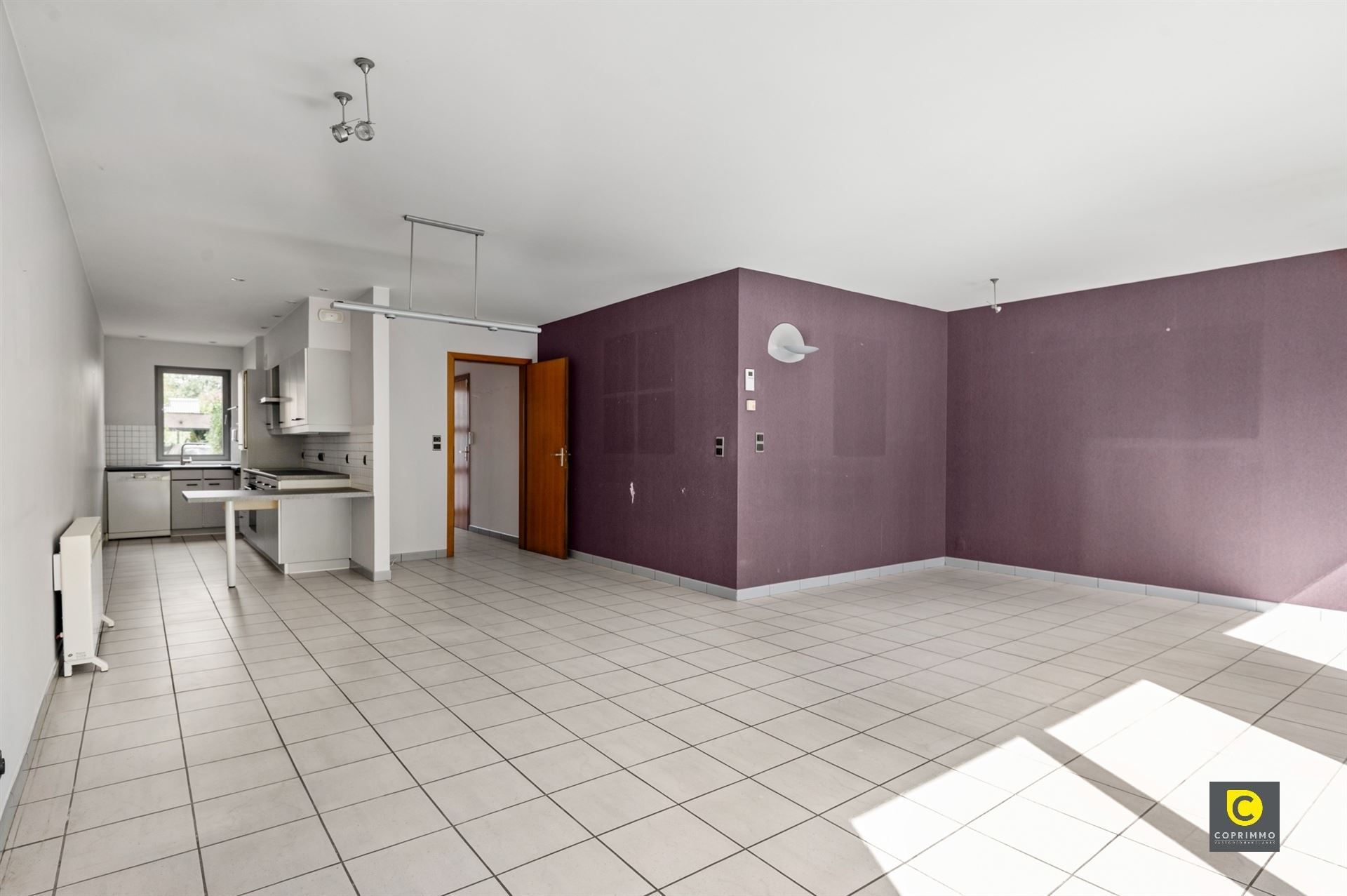 Charmante woning met garage foto 2