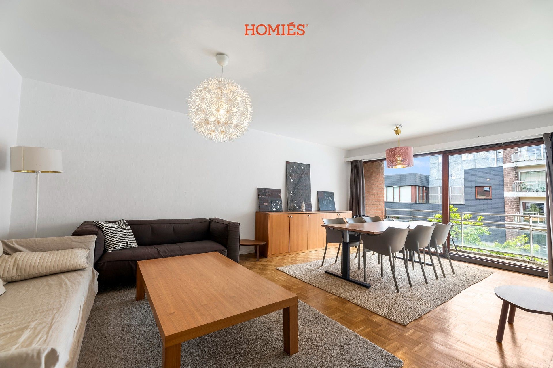 Bemeubeld drieslaapkamerappartement in het hartje van Leuven foto {{pictureIndex}}