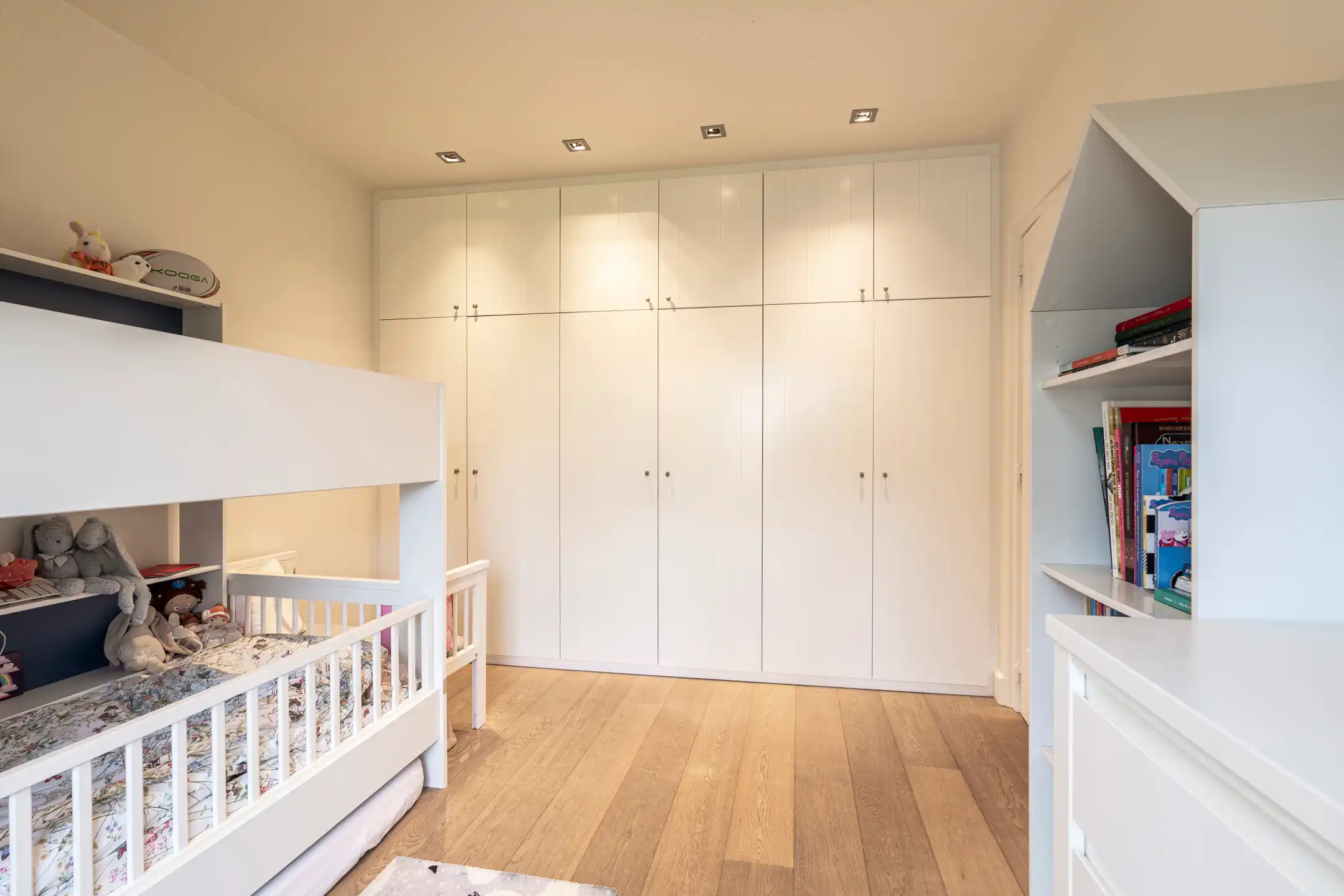 Instapklare gelijkvloerse villa op toplocatie (ca. 2.028 m²) foto 20