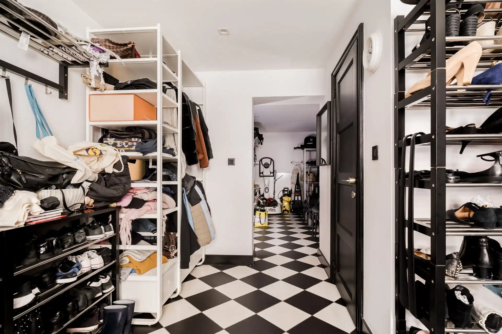Uniek, gerenoveerd herenhuis op een toplocatie in de Europese wijk foto 13