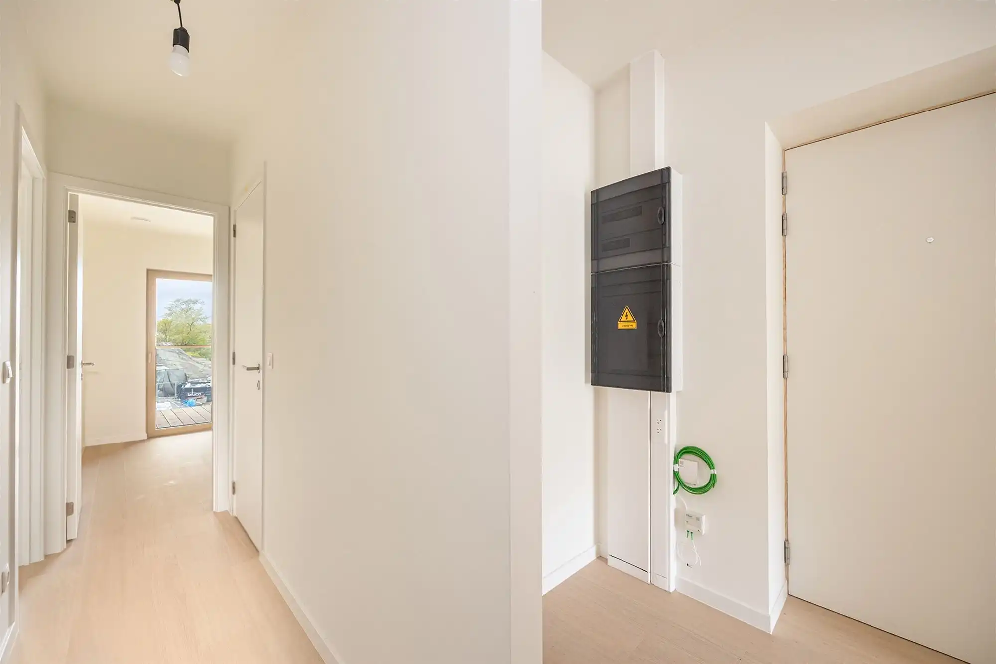 Shigeru Ban: app. met 3 slpkmrs., 2 bank. en 2 terrassen foto 21