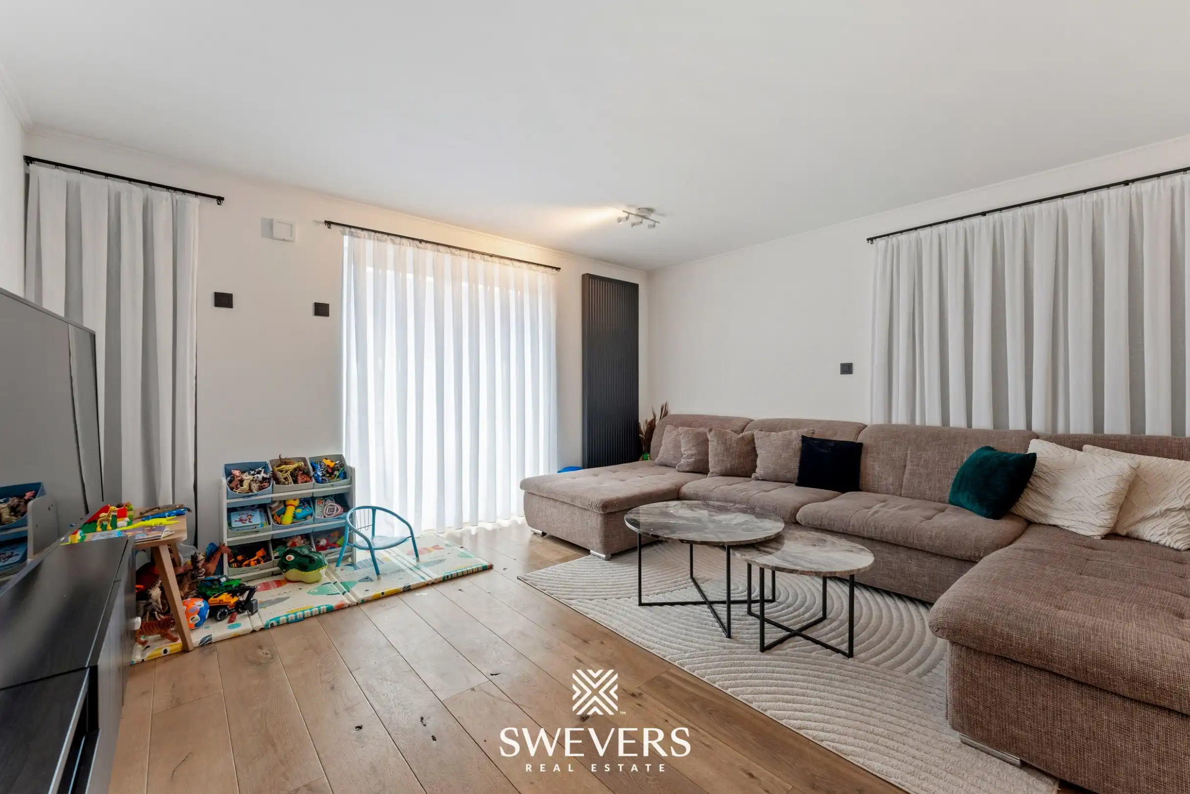 Instapklaar gerenoveerd appartement met 3 slaapkamers en een garage in centrum Houthalen foto 5