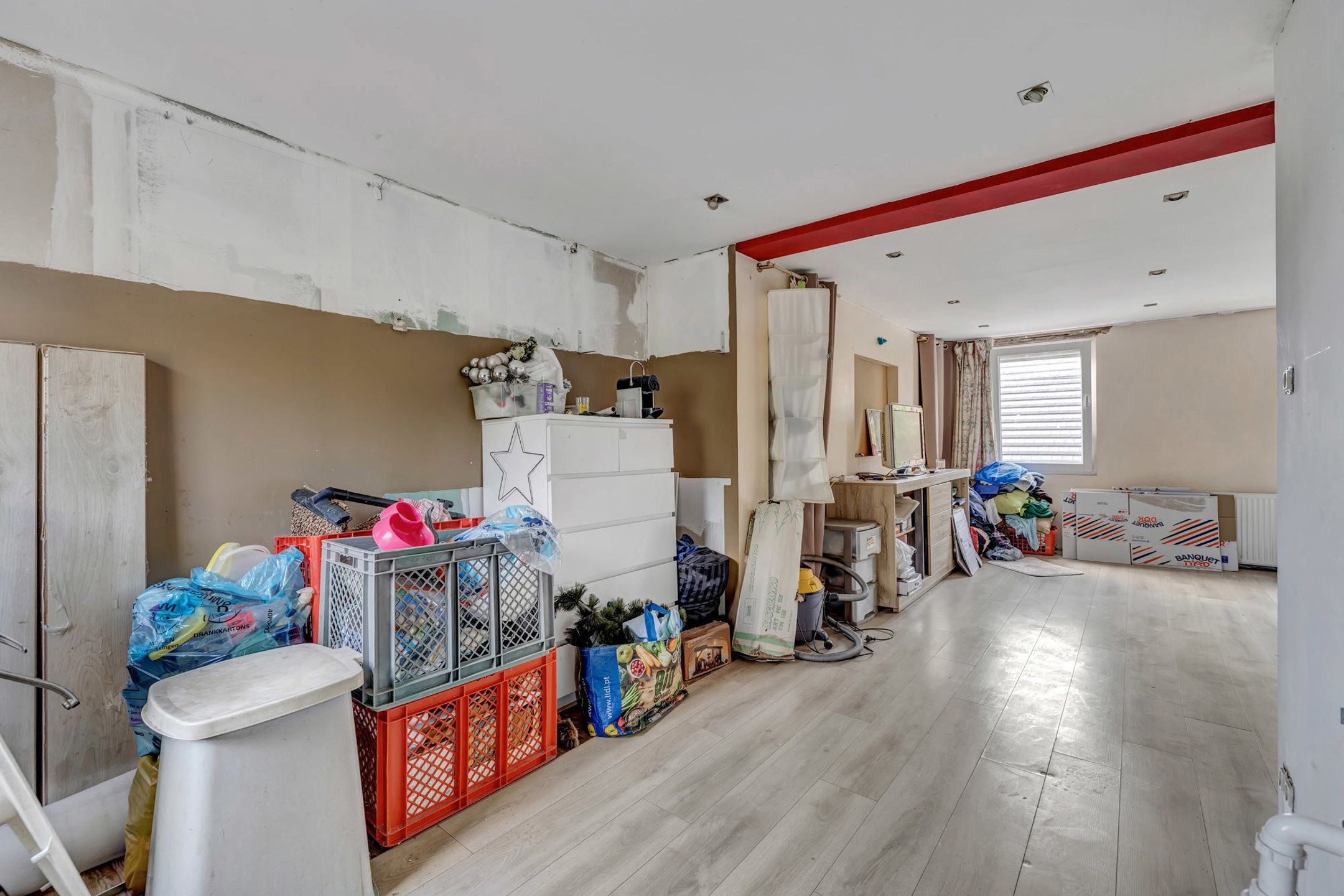 Te renoveren woning te koop in Lebbeke met garage foto 14