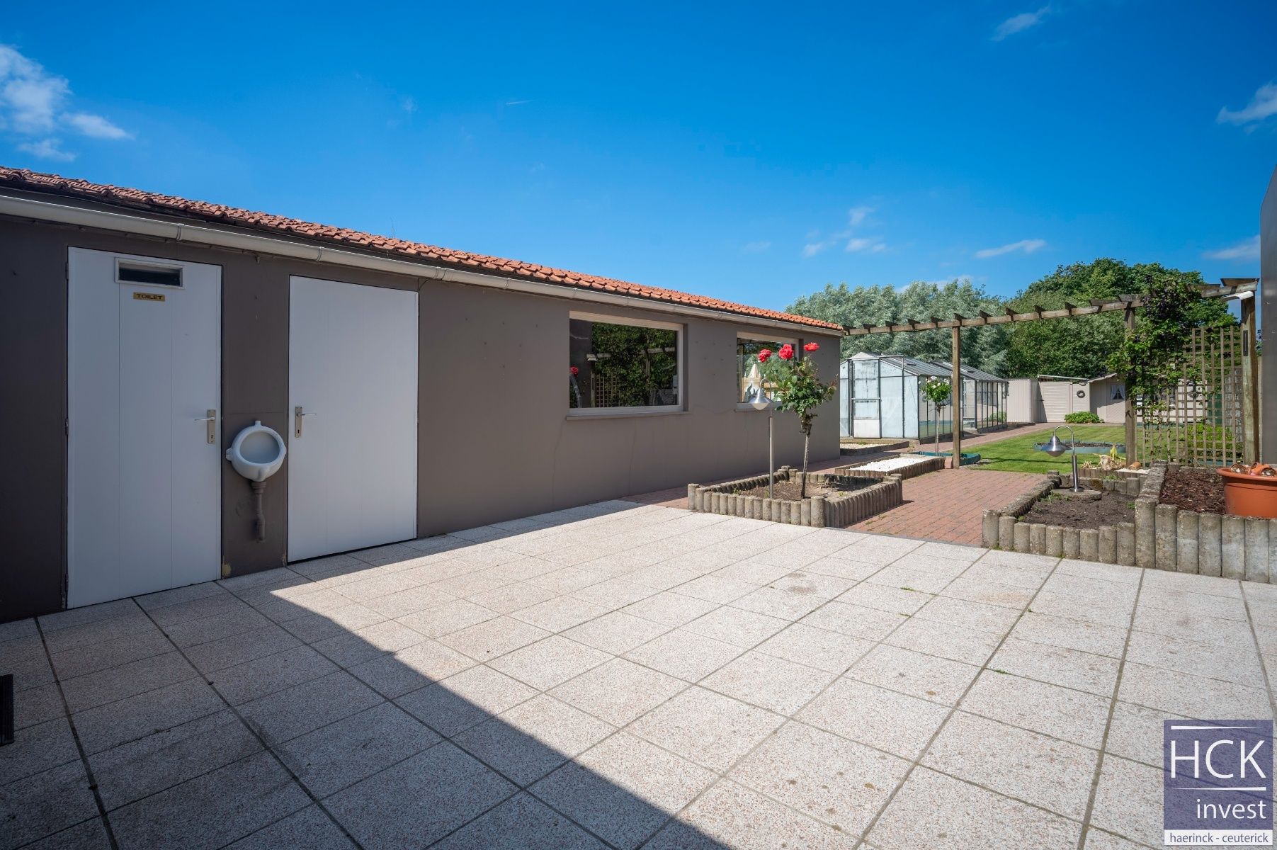 WINGENE - Kraaknette woning met 3 SLPK, inpandige garage én tuin foto 10