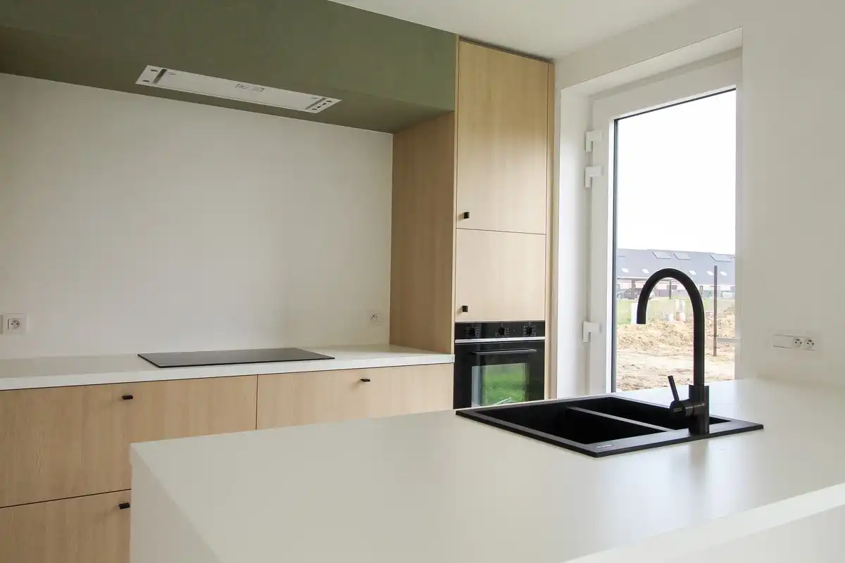 Lichtrijke landelijke nieuwbouwwoningen te Roeselare foto 8