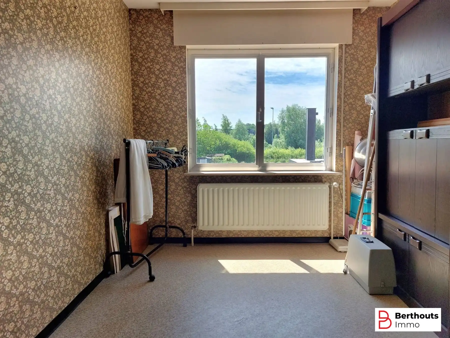 SUPER GELEGEN RIJWONING MET GARAGE  foto 10