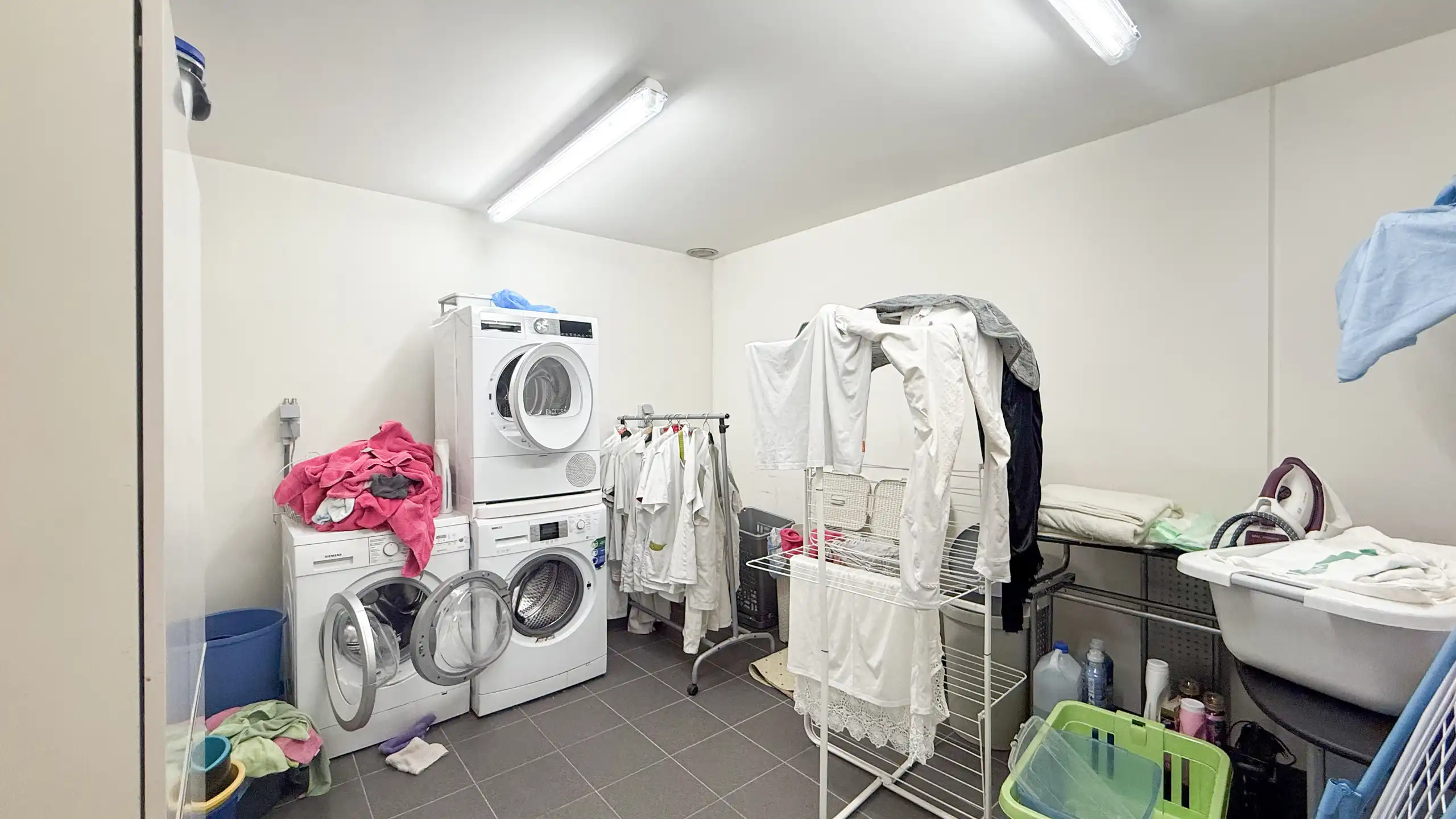 Veelzijdig investeringspand met 10 kamers, lift en kelder! foto 6