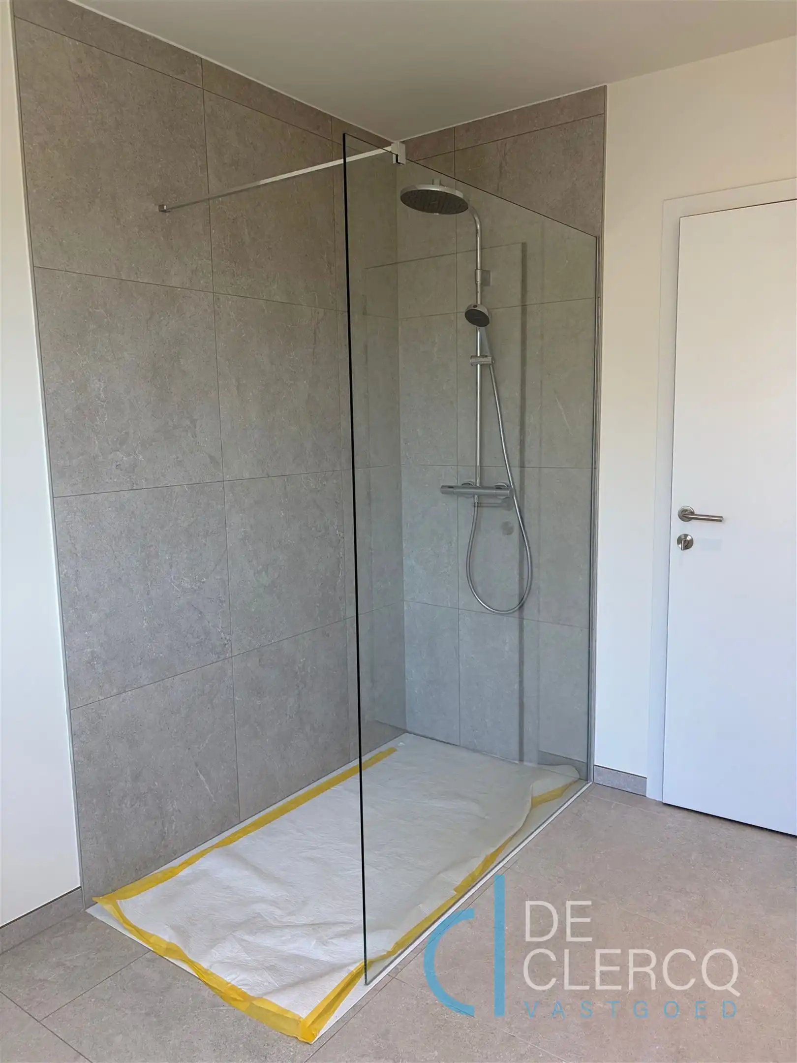 Halfopen woning met dubbele oprit te huur in Lochristi!  foto 15