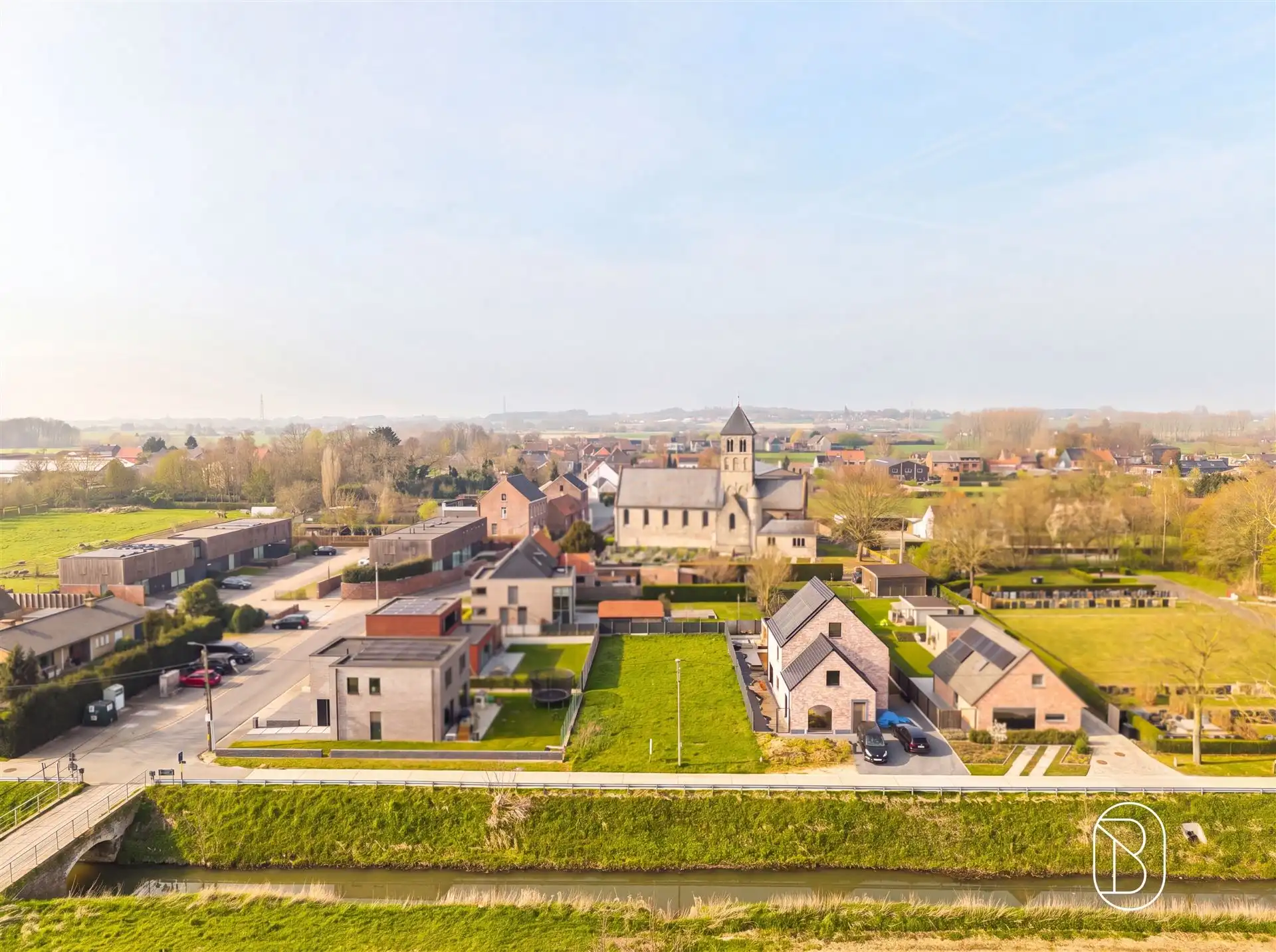 Prachtig gelegen bouwgrond voor alleenstaande woning foto 8