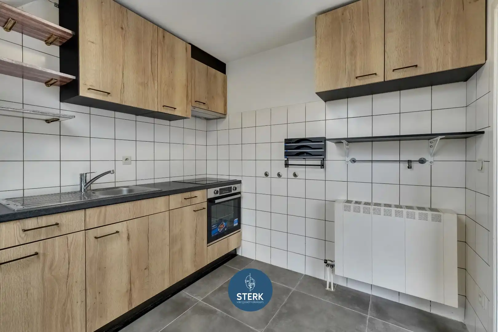 APPARTEMENT MET 2 SLPKS OP EEN GUNSTIGE LOCATIE TE GELLIK-LANAKEN !  foto 10