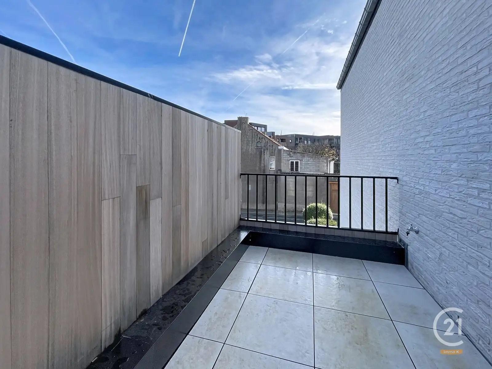 Nieuwbouw duplex met 4 slpks, terras, tuin en staanplaats foto 29