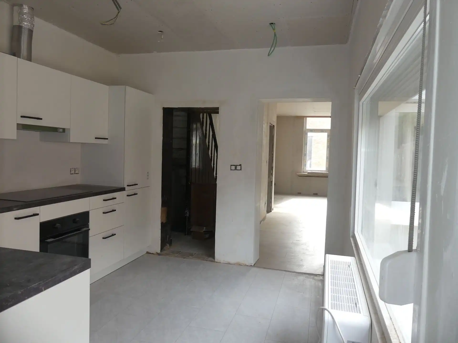 EPC A LABEL! Charmante, deels gerenoveerde halfopen woning! foto 4