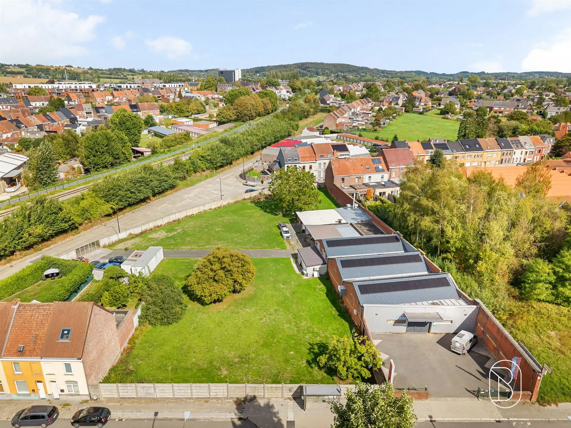 Bouwgronden nabij het centrum geschikt voor ontwikkeling foto {{pictureIndex}}