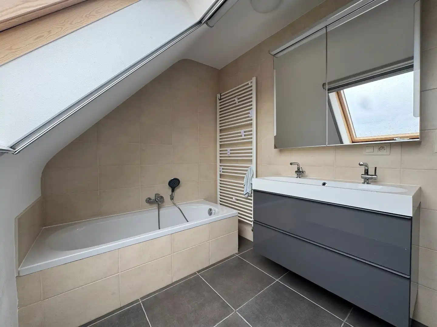 TE HUUR - Duplex appartement met 2slpk en terras foto 20