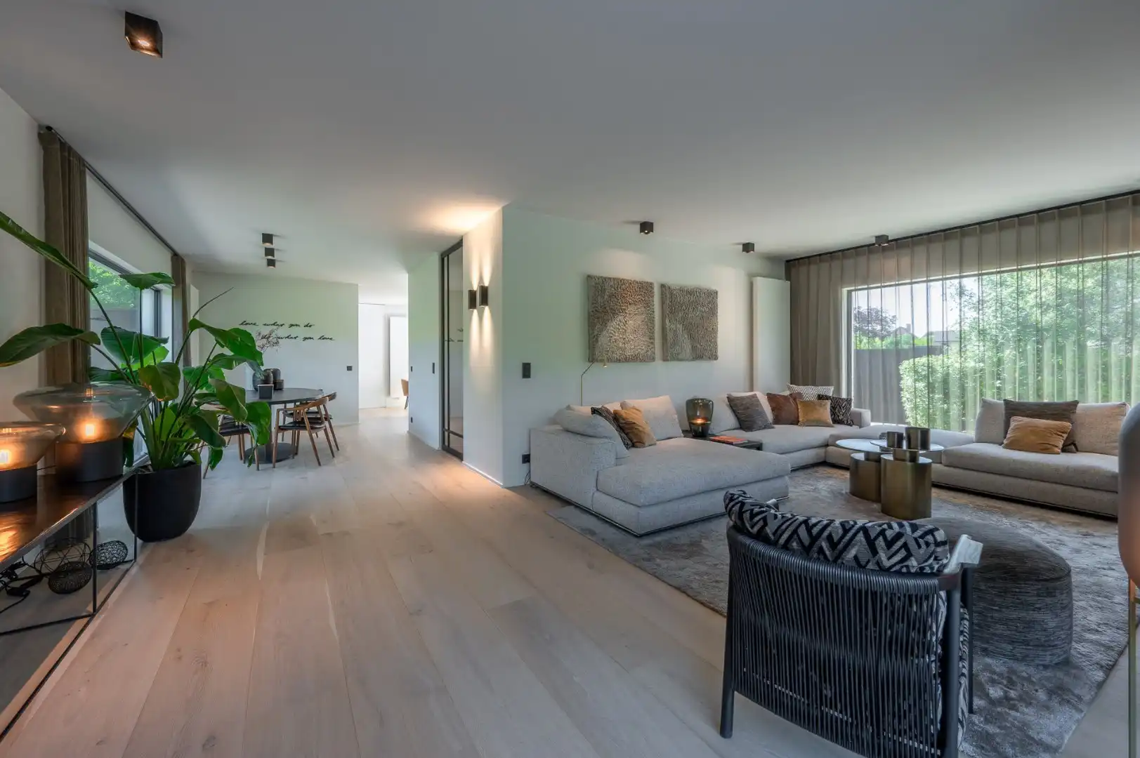 Charmante alleenstaande villa verscholen in een rustige laan te Knokke foto 6