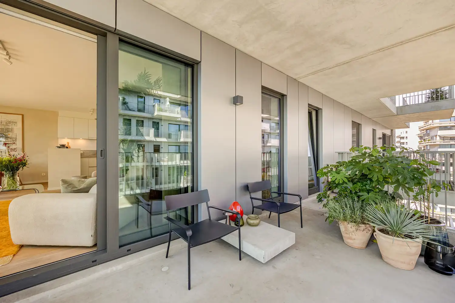 Luxueus en zorgeloos wonen op hoog niveau in de iconische Residentie Louise Marie - 2 slaapkamers en ruim terras (EPC A!) - verkoop onder het registratiestelsel! foto 21