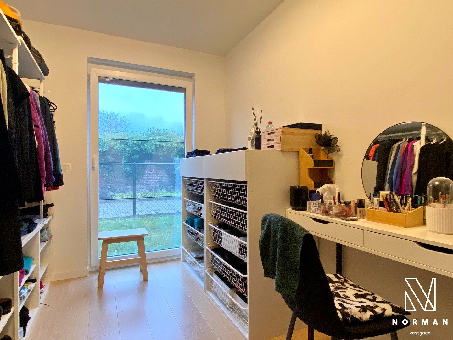 Gelijkvloers appartement in centrum Zwevegem met 2 slaapkamers en voor-en achtertuin foto 6