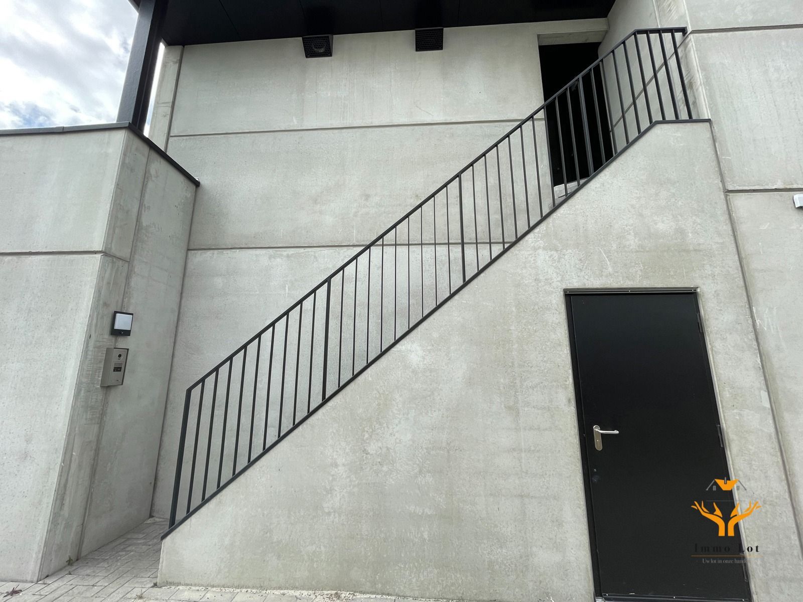 Nieuwbouwappartement met ruim terras foto 10