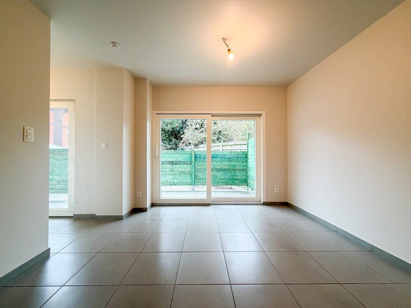 Gezellig 2-slpk appartement met terras, autostaanplaats, Torhout foto 4