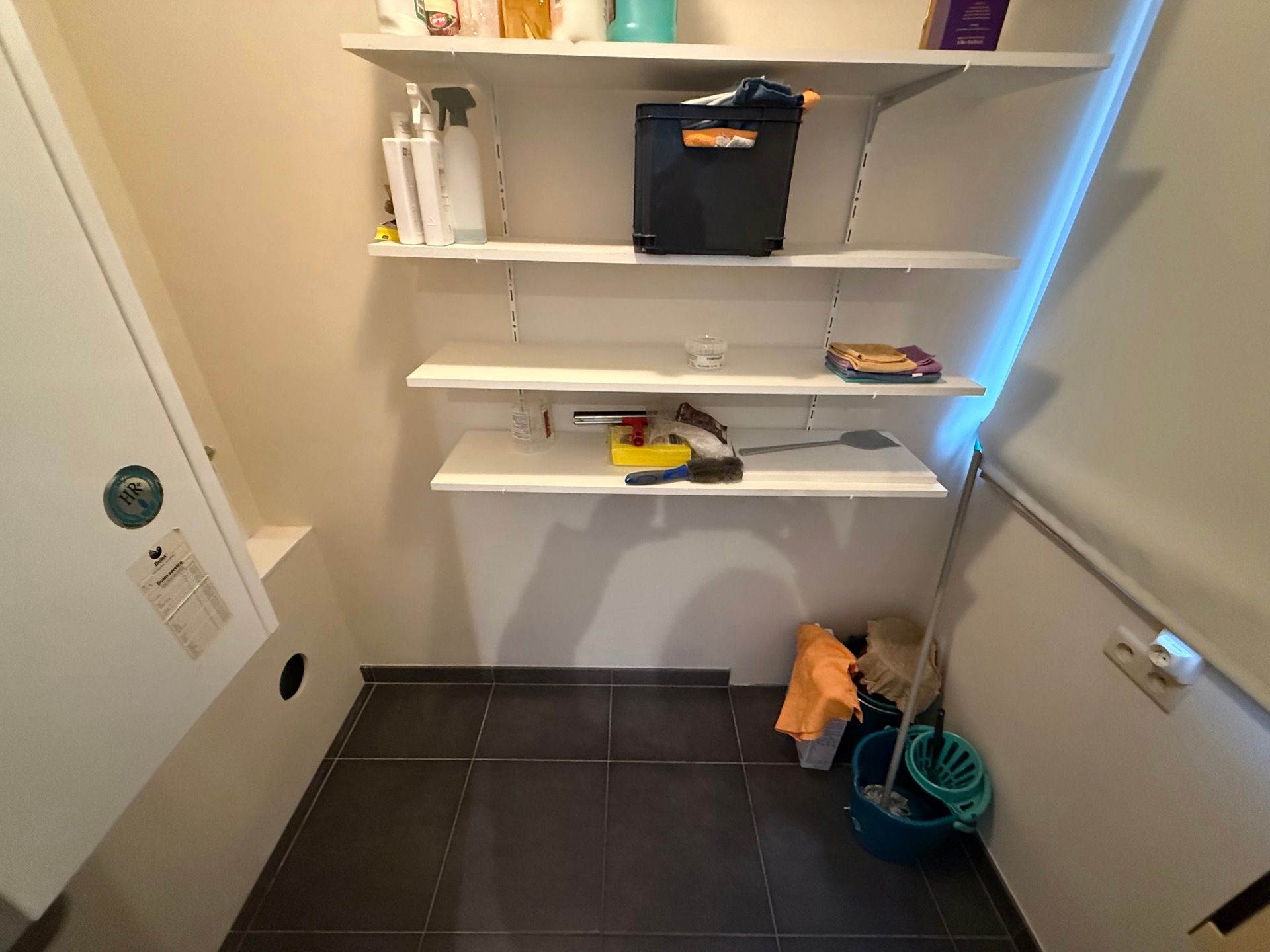 ERONDEGEM - Ruim, energiezuinig appartement met garage. foto 14