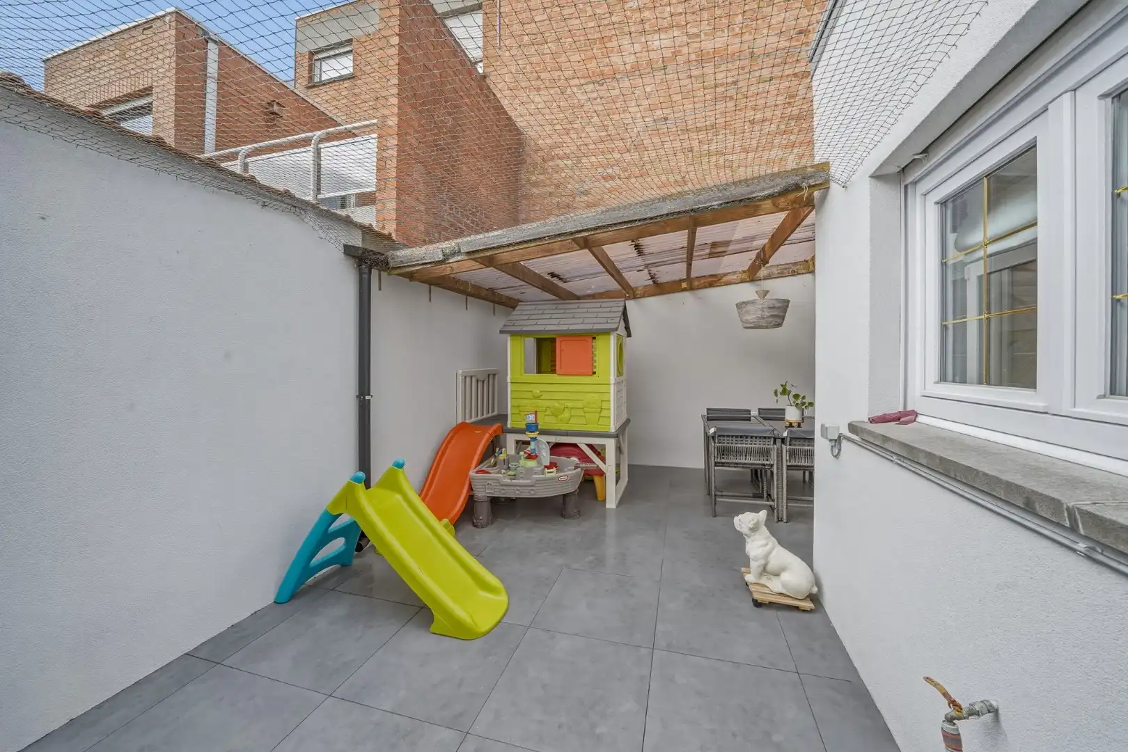 Instapklare woning met 4 slaapkamers te Oostende foto 9
