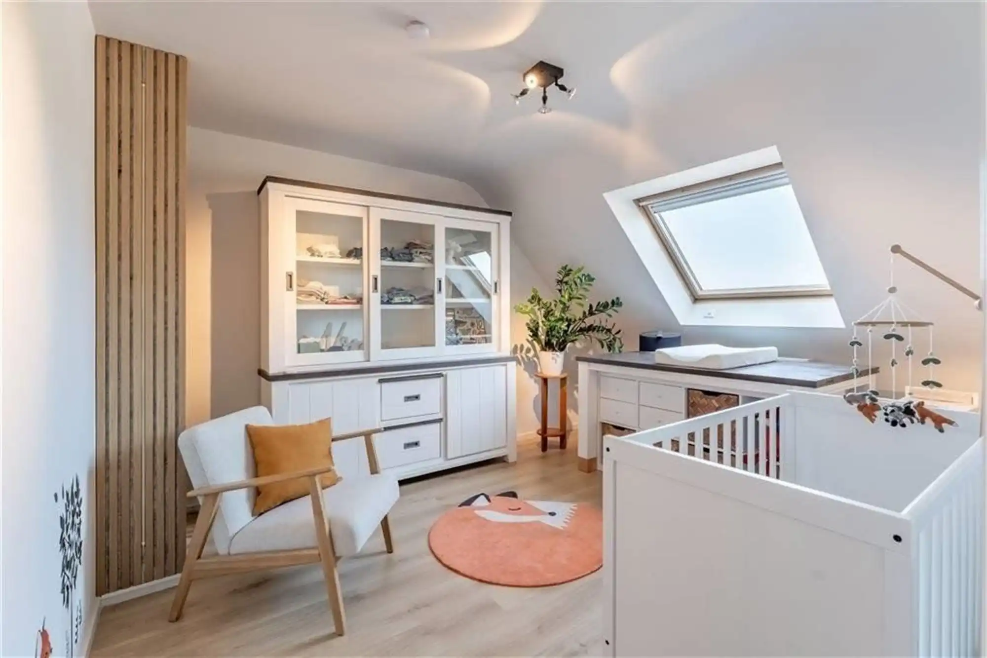 Zeer ruim appartement met 3 slaapkamers op toplocatie foto 4