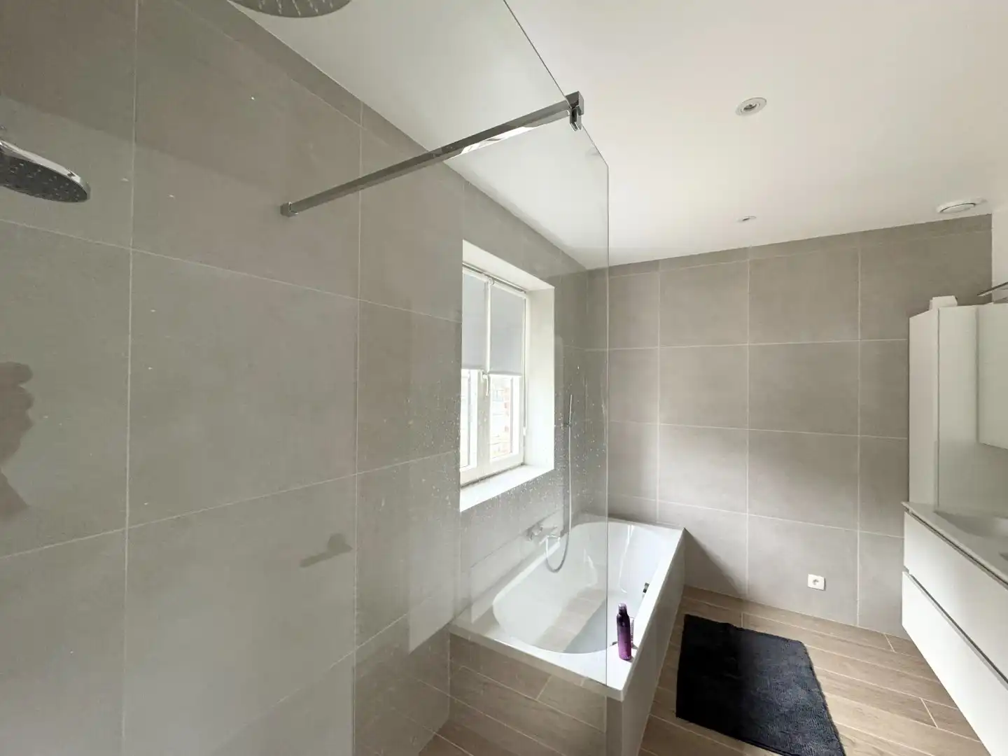 Ruime halfopen nieuwbouwwoning met 3 slaapkamers en tuin foto 9