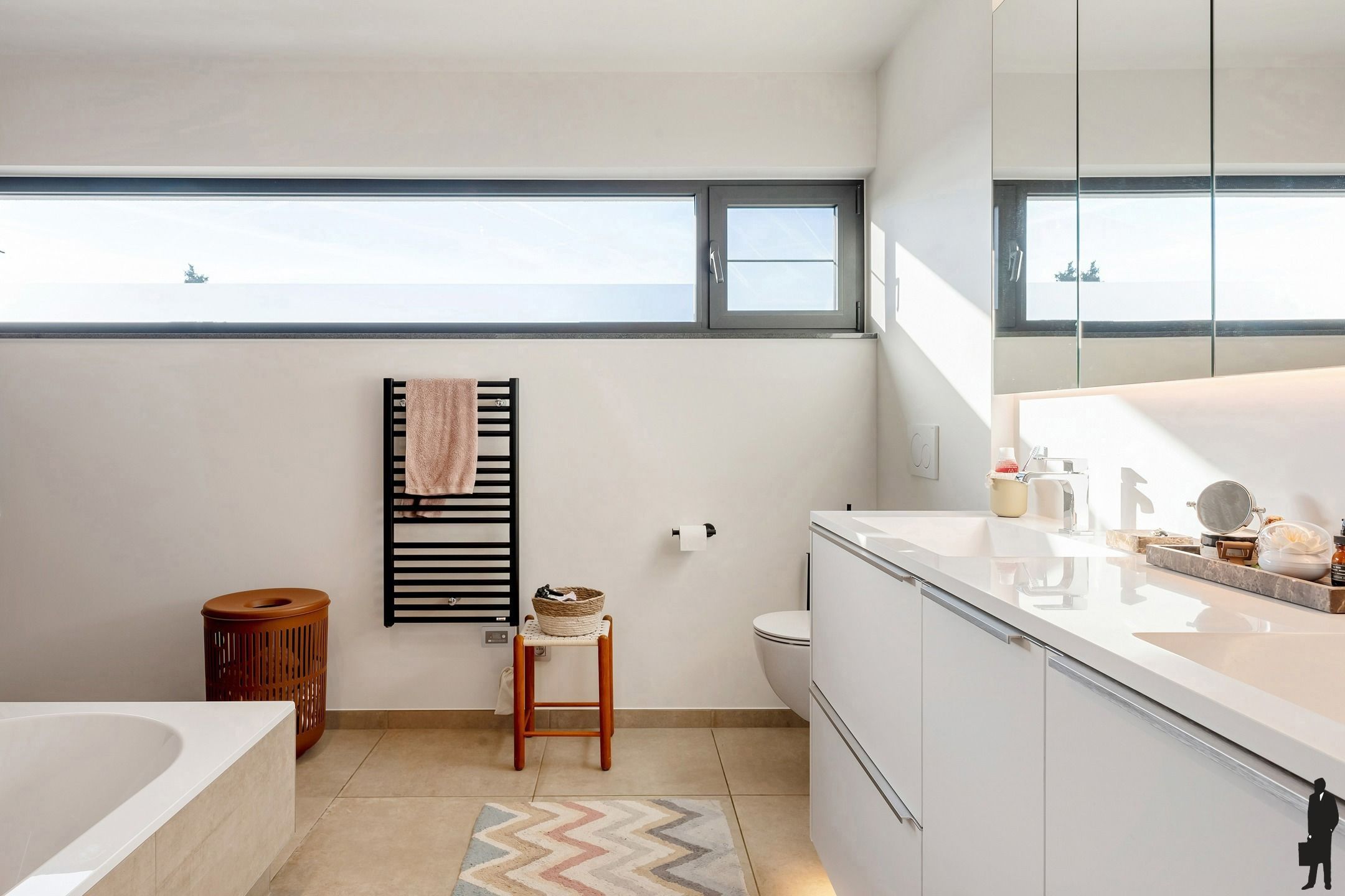 Uniek commercieel eigendom en hoogwaardig duplex appartement foto 15
