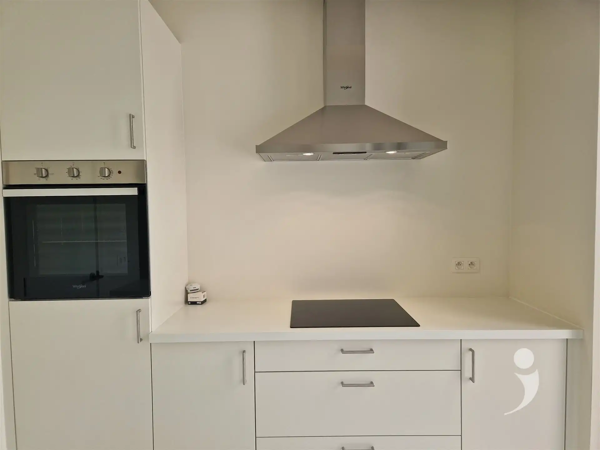 Recent gelijkvloers appartement met staanplaats voor de wagen foto 5