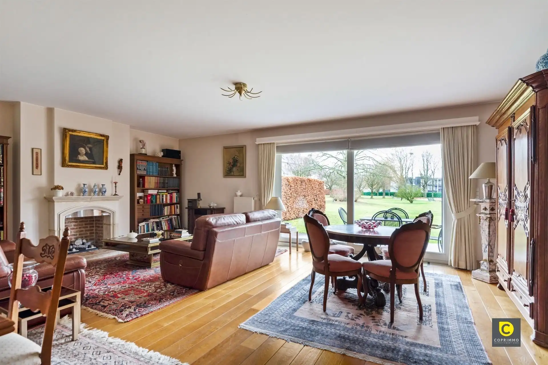 Stijlvol en ruim 2 slaapkamerappartement in Hoveveld foto {{pictureIndex}}