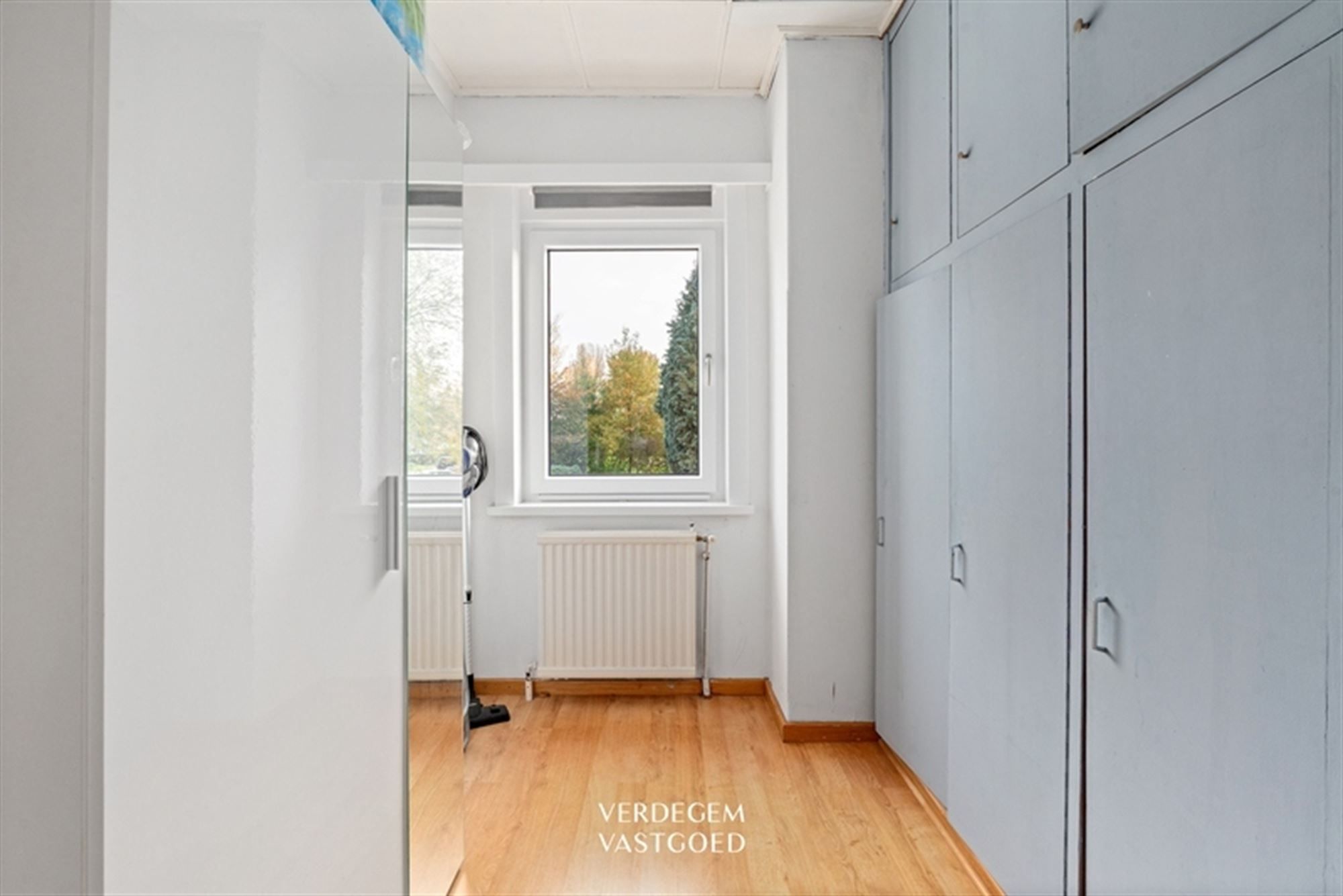 Woning met 4 slaapkamers, tuin en garage op topligging foto 16