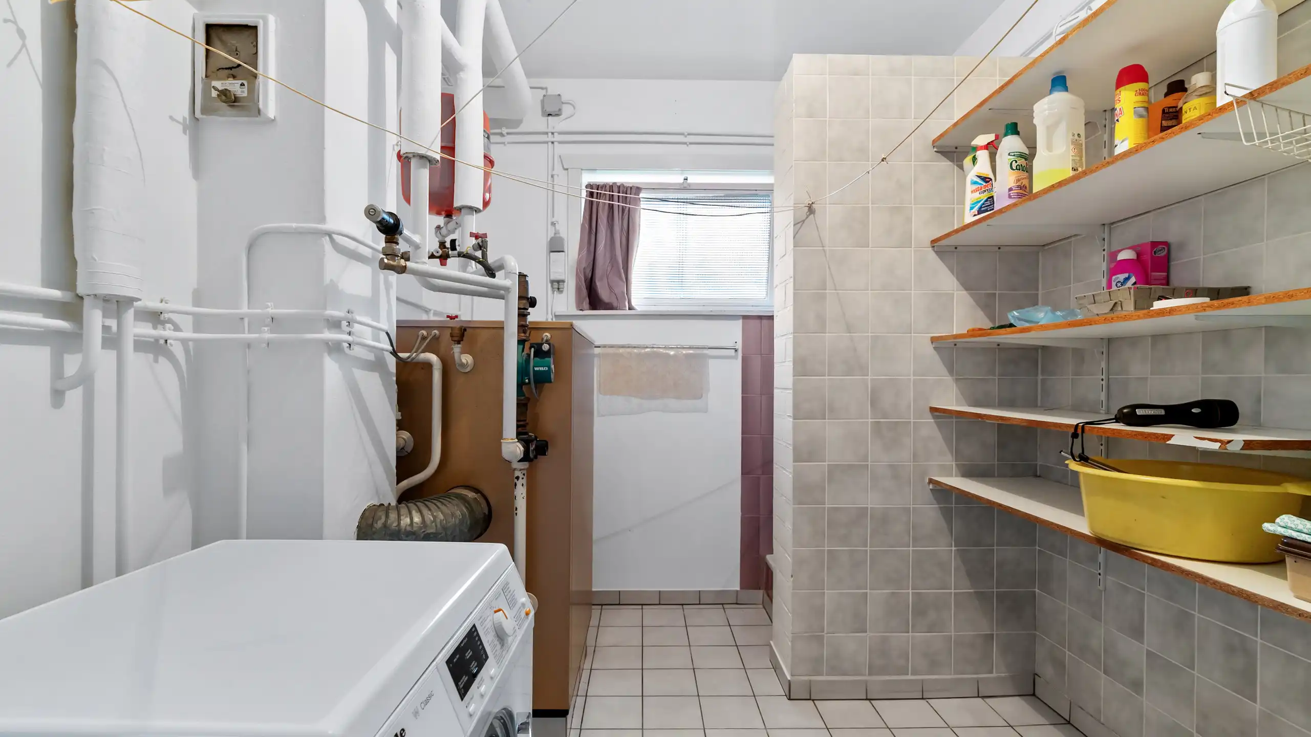 Landelijk gelegen woning op 50 are grond. foto 15