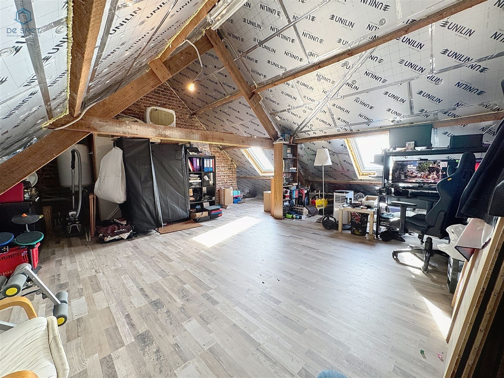 Instapklare gezinswoning met 3 slaapkamers, 2 badkamers, tuin en garage vlakbij het centrum van Geraardsbergen foto 15