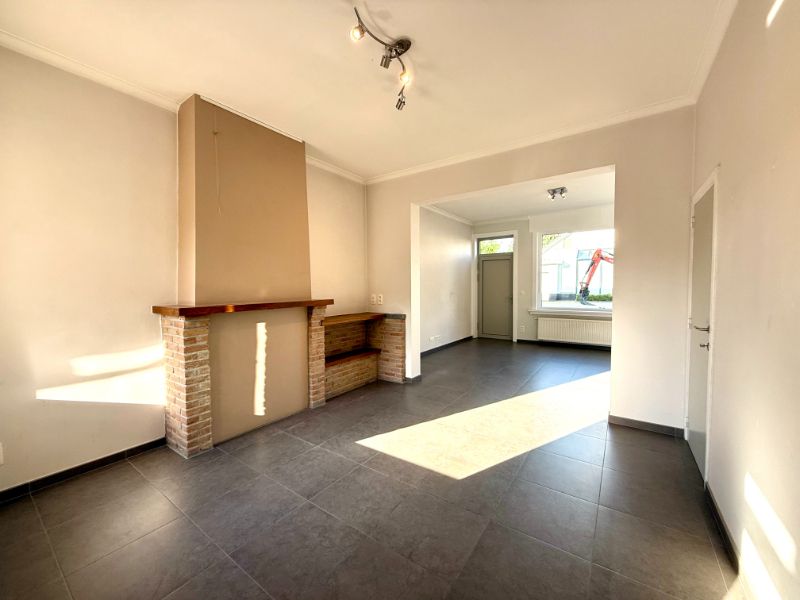 Charmante halfopen gezinswoning 3 kamers, tuin en garage foto 6