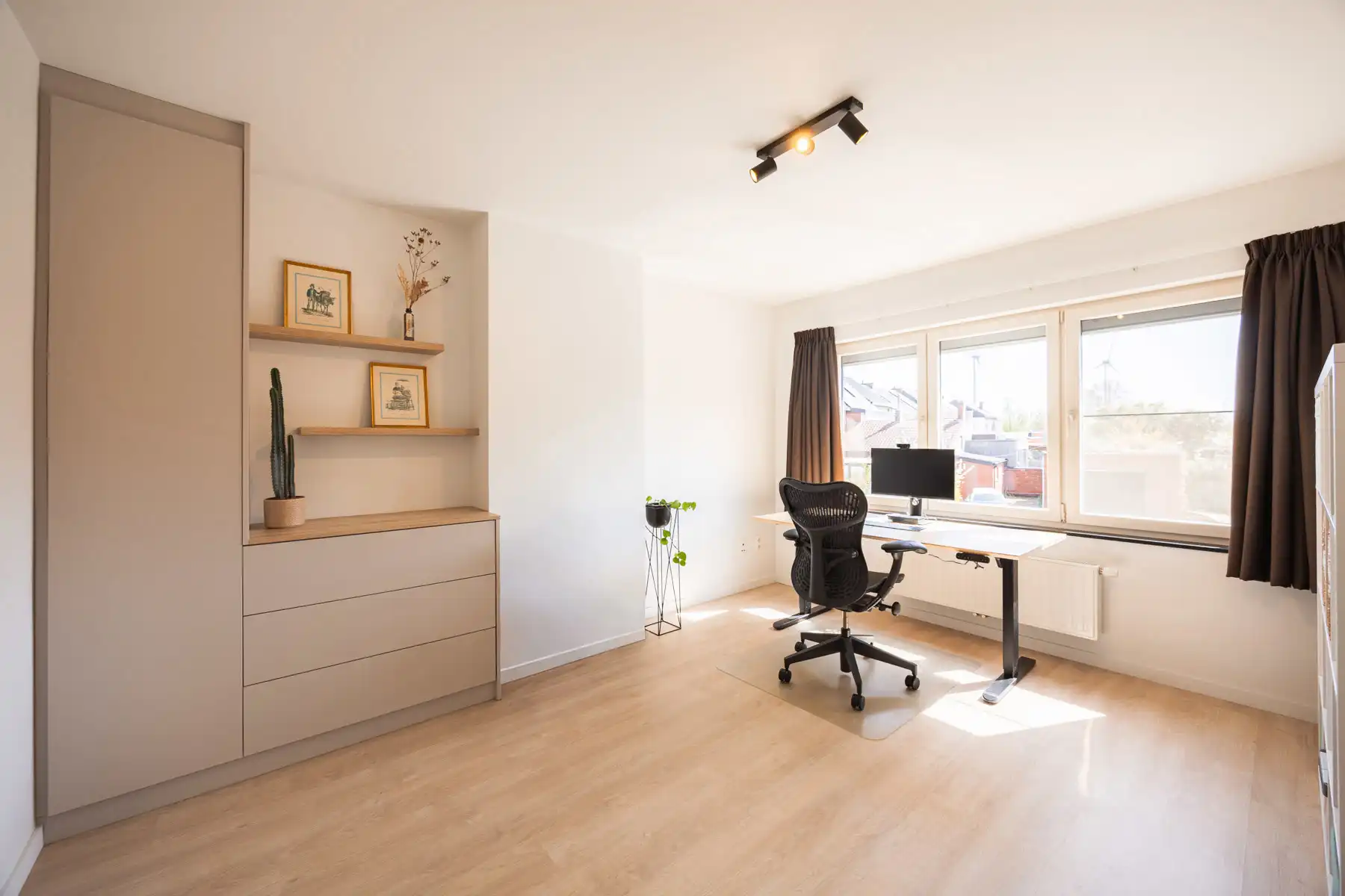 Gerenoveerde energiezuinige gezinswoning op een toplocatie foto 16