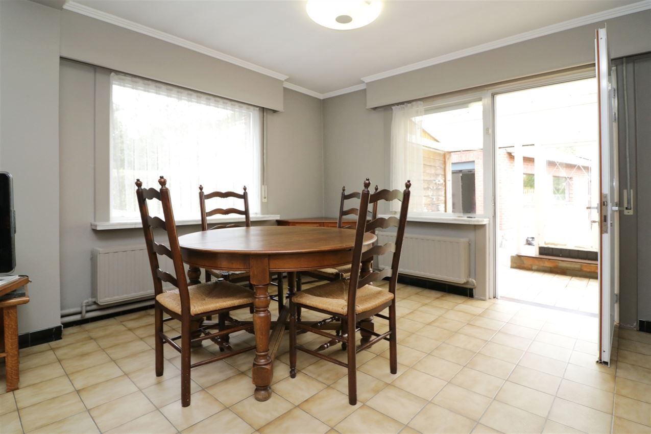 degelijke woning (3 slpk) op 11 a 95 ca foto 11