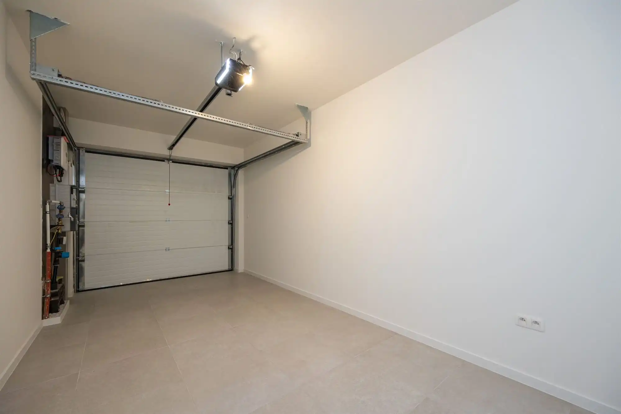 Ruime instapklare nieuwbouwwoning in Brasschaat foto 14