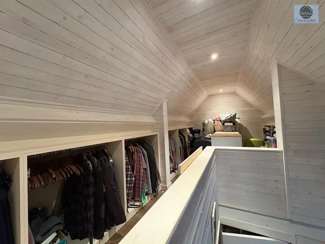 KARAKTERVOLLE WONING MET 5 SLAAPKAMERS foto 15