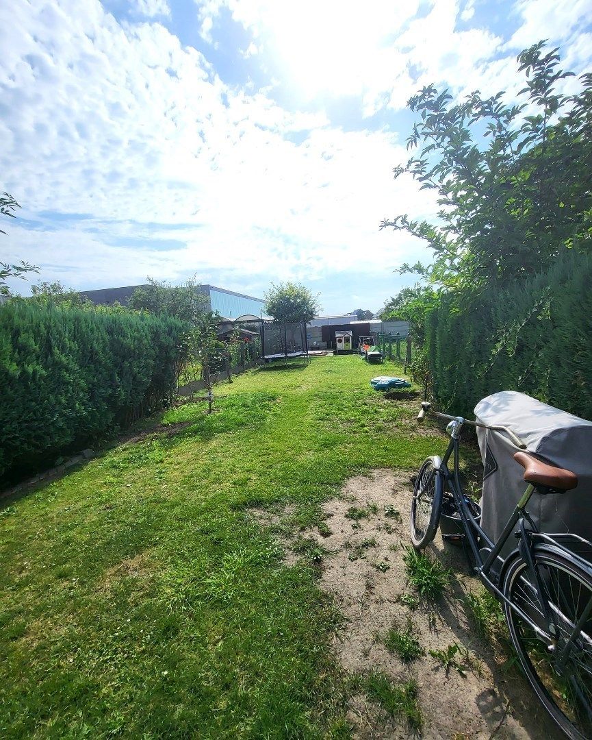 Deze woning staat in optie...wachtend op goedkeuring van de bank. foto 24